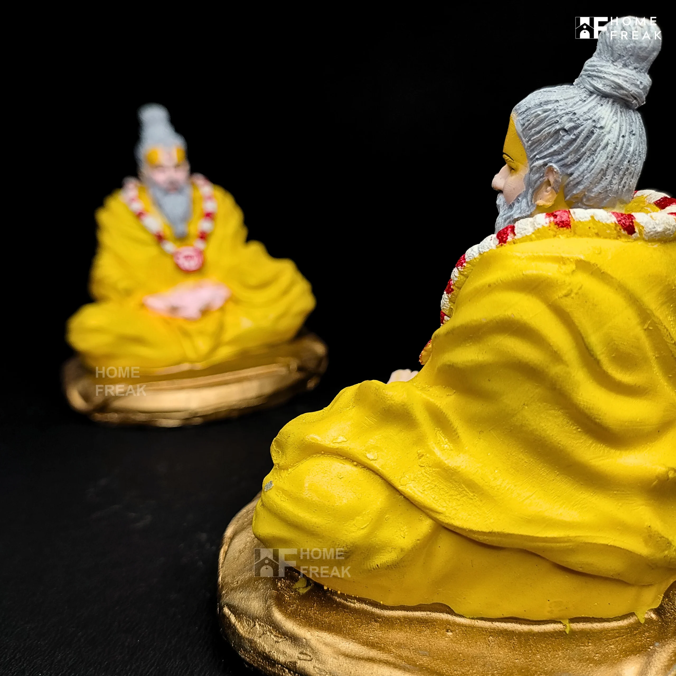 premanand-maharaj-idol-spiritual-decor-home-freak-home-decor-item-idols-for-car